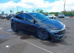 2026 Tesla Model Y Premium Rear-Wheel Drive/Rear-Wheel Drive — фото 1