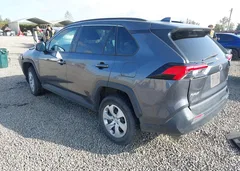 2021 Toyota Rav4 LE — фото 3