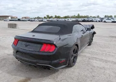 2021 Ford Mustang Ecoboost Premium — фото 21