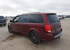 2017 Dodge Grand Caravan GT — фото 3
