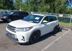 2019 Toyota Highlander Xle — фото 2