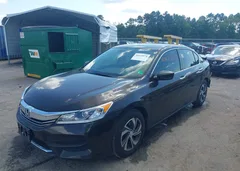 2017 Honda Accord Lx — фото 2