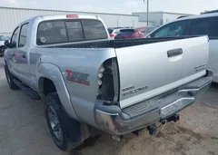 2013 Toyota Tacoma Prerunner V6 — фото 3