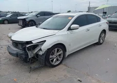 2015 Nissan Altima 2.5 Sv — фото 2