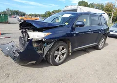 2013 Toyota Highlander Limited V6 — фото 2