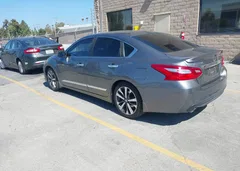 2016 Nissan Altima 2.5 Sr — фото 3