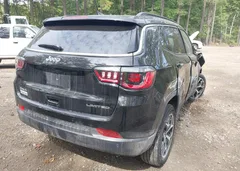 2025 Jeep Compass Limited 4X4 — фото 4