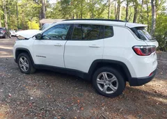 2024 Jeep Compass Latitude 4X4 — фото 3