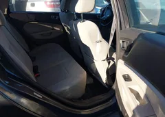2015 Ford Fiesta Se — фото 8