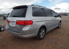 2010 Honda Odyssey Touring — фото 4