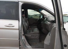 2010 Honda Odyssey Touring — фото 5