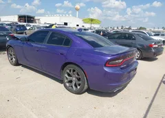 2016 Dodge Charger Sxt — фото 3