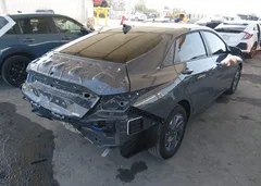 2026 Hyundai Elantra Hybrid Blue — фото 4