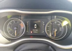 2016 Jeep Cherokee Latitude — фото 7