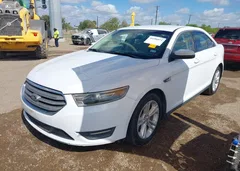 2015 Ford Taurus Sel — фото 2