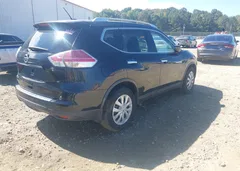 2016 Nissan Rogue S — фото 4