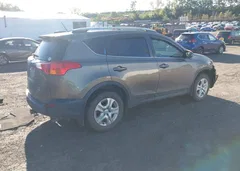 2014 Toyota Rav4 Le — фото 4