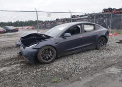 2021 Tesla Model 3 Long Range Dual Motor All-Wheel Drive — фото 2