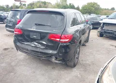 2017 Mercedes-Benz Glc 300 4Matic — фото 4