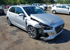 2018 Hyundai Elantra Gt — фото 1