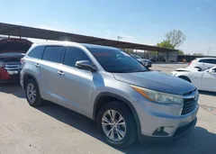 2015 Toyota Highlander Xle V6 — фото 1