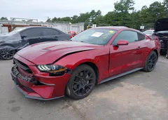 2018 Ford Mustang Ecoboost — фото 2