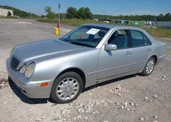 2000 Mercedes-Benz E 320 — фото 2