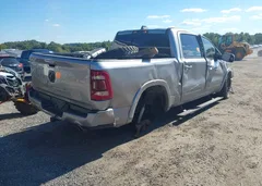 2021 Ram 1500 Laramie 4X4 5'7 Box — фото 4