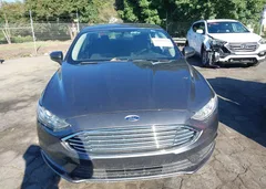 2018 Ford Fusion Hybrid Se — фото 6
