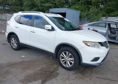 2015 Nissan Rogue SV — фото 1
