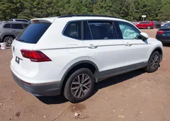 2020 Volkswagen Tiguan 2.0T Se/2.0T SE R-Line Black/2.0T Sel — фото 4