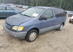 1998 Toyota Sienna CE — фото 2
