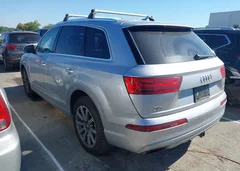 2018 Audi Q7 3.0T Premium — фото 3