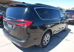 2023 Chrysler Pacifica Limited — фото 4