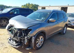 2016 Nissan Rogue SV — фото 2