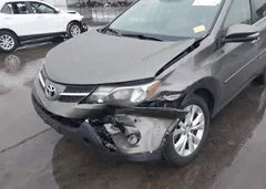 2015 Toyota Rav4 Limited — фото 6