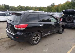 2014 Nissan Pathfinder SL — фото 4