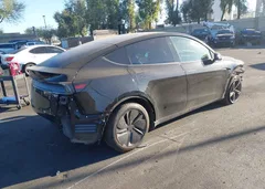 2026 Tesla Model Y Premium Rear-Wheel Drive/Rear-Wheel Drive — фото 4