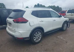 2019 Nissan Rogue SV — фото 4
