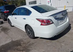2015 Nissan Altima 2.5 S — фото 3