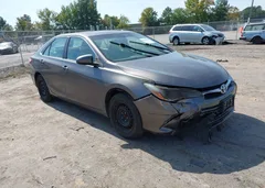 2017 Toyota Camry Le — фото 1