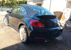2016 Volkswagen Beetle 1.8T Sel — фото 3