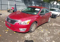 2013 Nissan Altima 2.5 S — фото 2