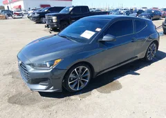 2020 Hyundai Veloster 2.0 Premium — фото 2