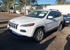 2016 Jeep Cherokee Latitude — фото 2