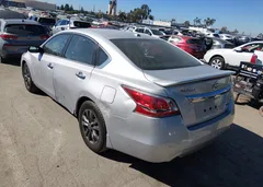 2015 Nissan Altima 2.5 S — фото 3