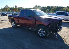 2018 Ram 1500 Express Quad Cab 4X4 6'4 Box — фото 1