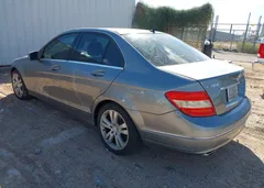 2011 Mercedes-Benz C 300 Luxury — фото 3