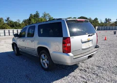 2013 Chevrolet Suburban 1500 LT — фото 3