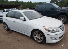 2012 Hyundai Genesis 3.8L — фото 1